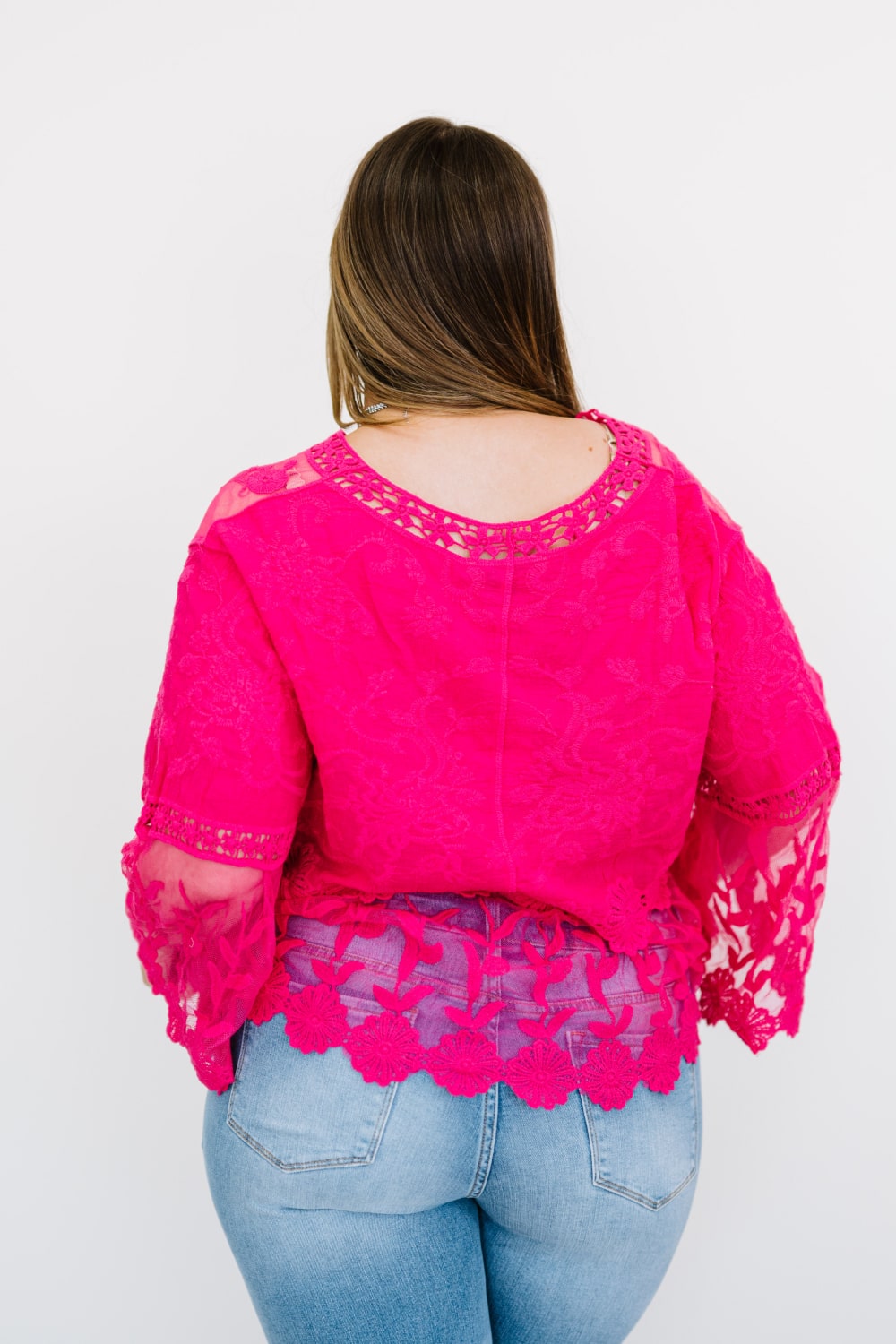 Davi & Dani Lace Oasis Full Size Run Blouse
