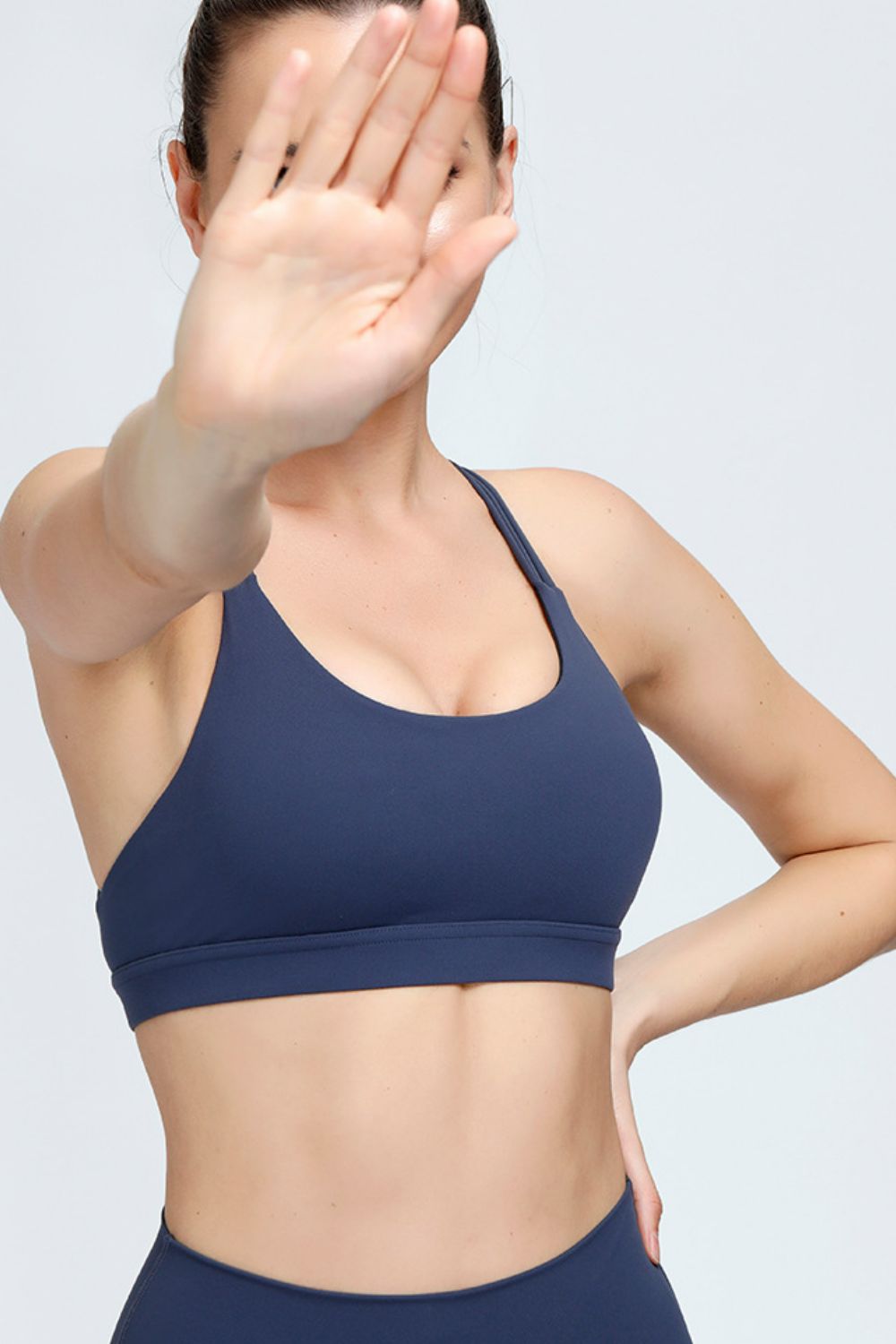Crisscross Back Scoop Neck Sports Bra