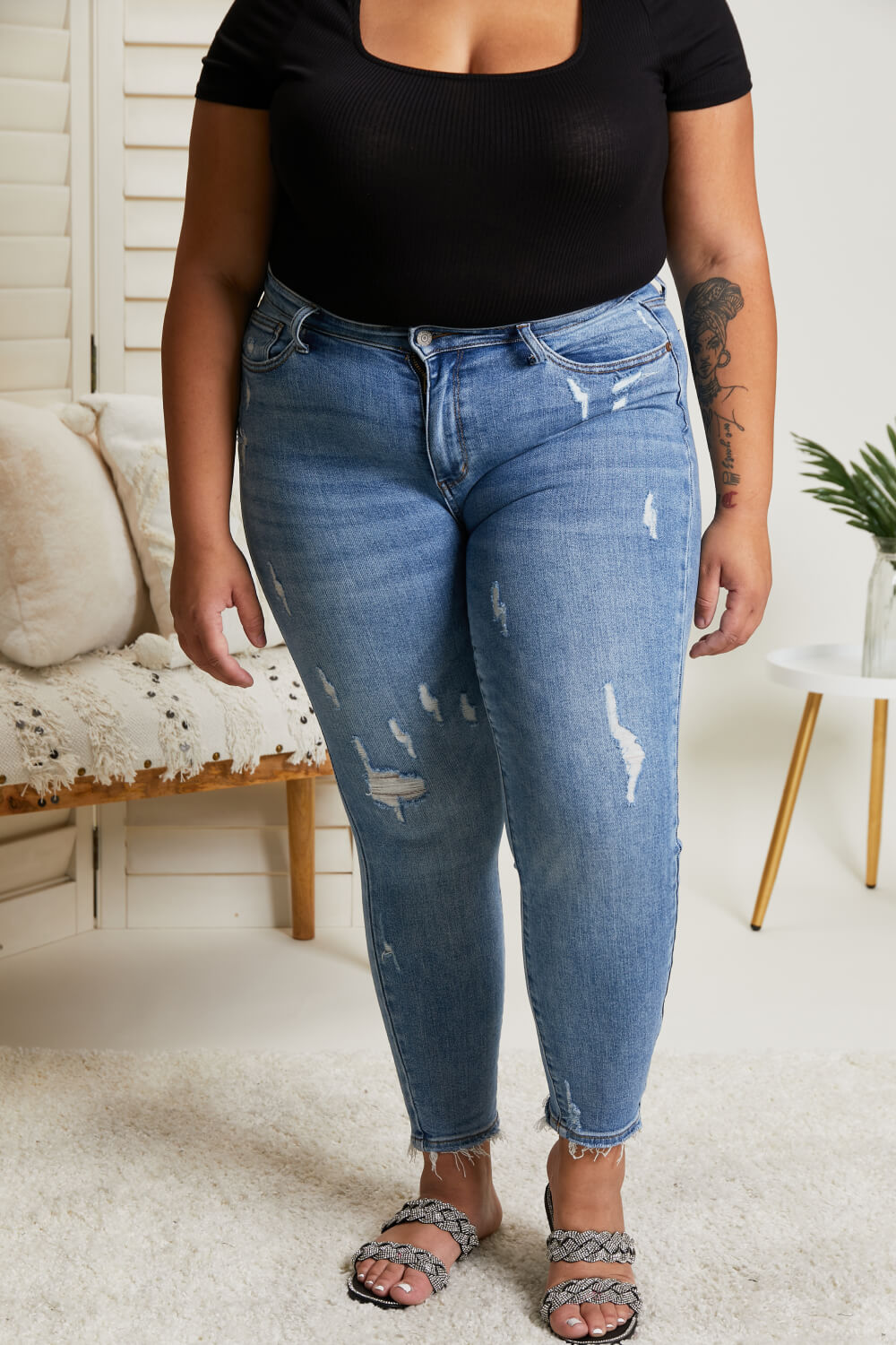 Judy Blue Tatiana Full Size Mineral Wash Relaxed Fit Jeans
