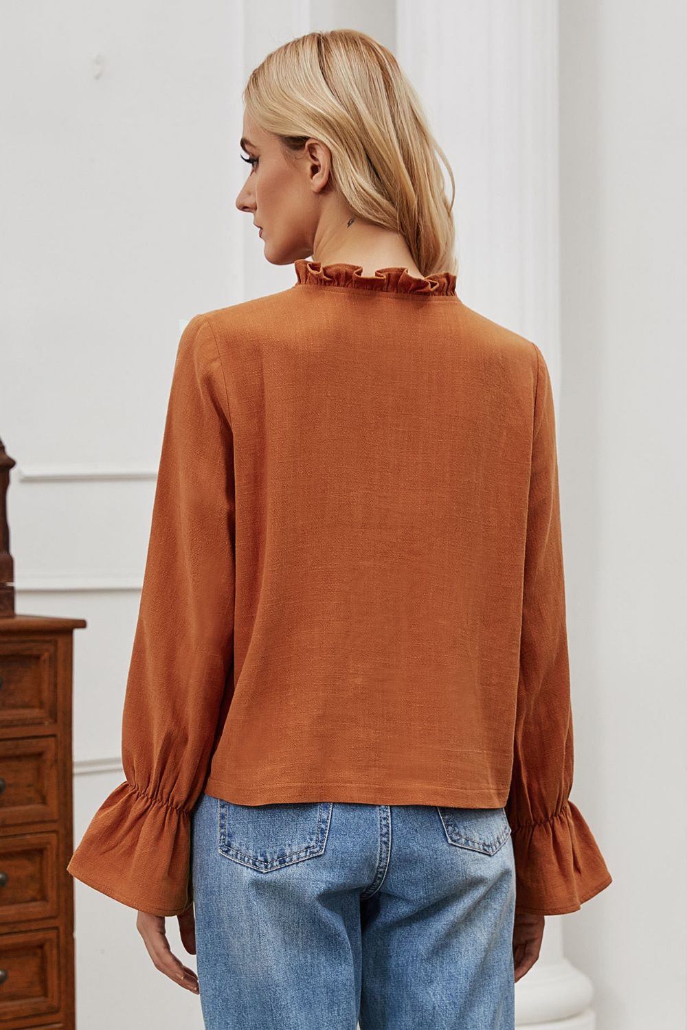 Frill Trim Gathered Detail Flounce Sleeve Top