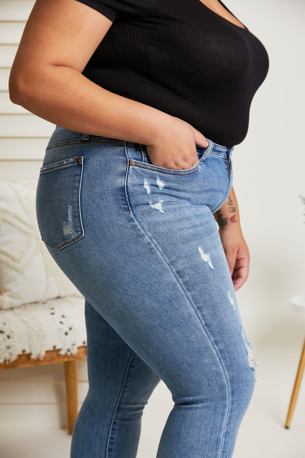 Judy Blue Tatiana Full Size Mineral Wash Relaxed Fit Jeans