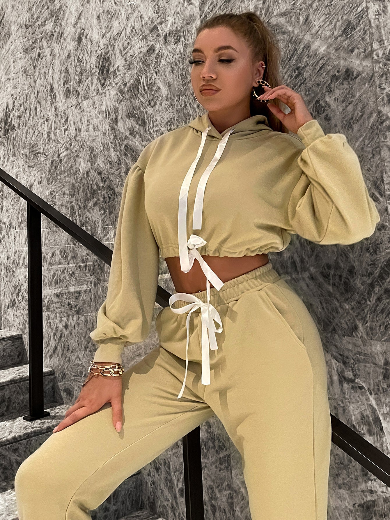 Two-Tone Drawstring Cropped Hoodie and Joggers Set