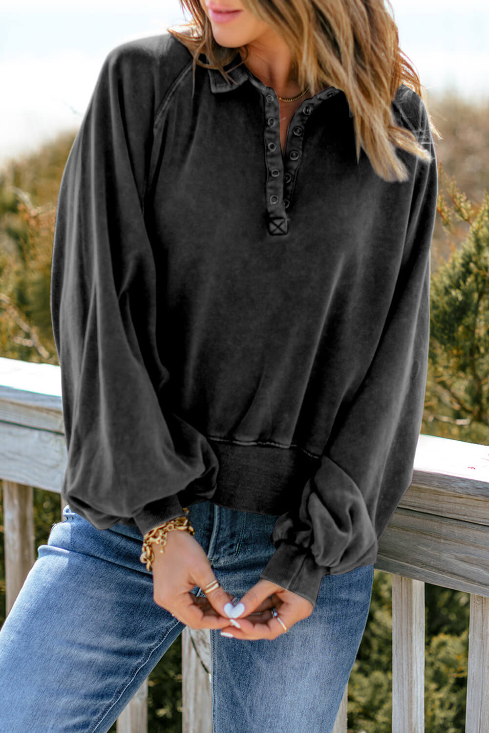 Quarter-Snap Collared Lantern Sleeve Sweatshirt