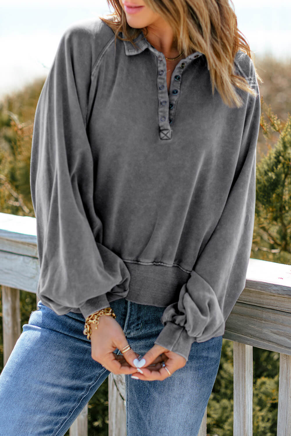 Quarter-Snap Collared Lantern Sleeve Sweatshirt